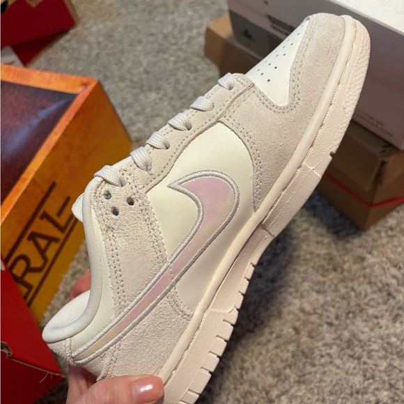 Women’s Nike Dunk Low in Sail & irridesent swoosh - Picture 3 of 4